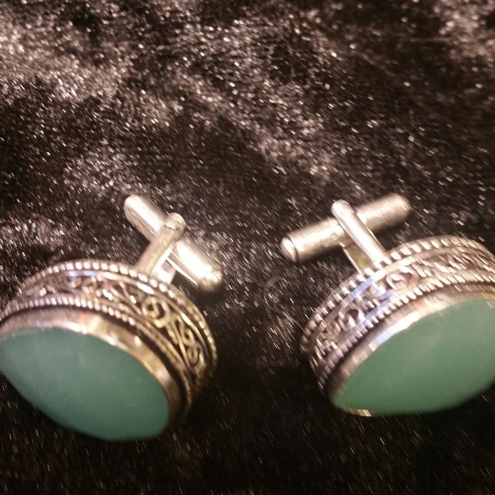 GENIUNE GEMSTONE CUFFLINKS IN SILVER
